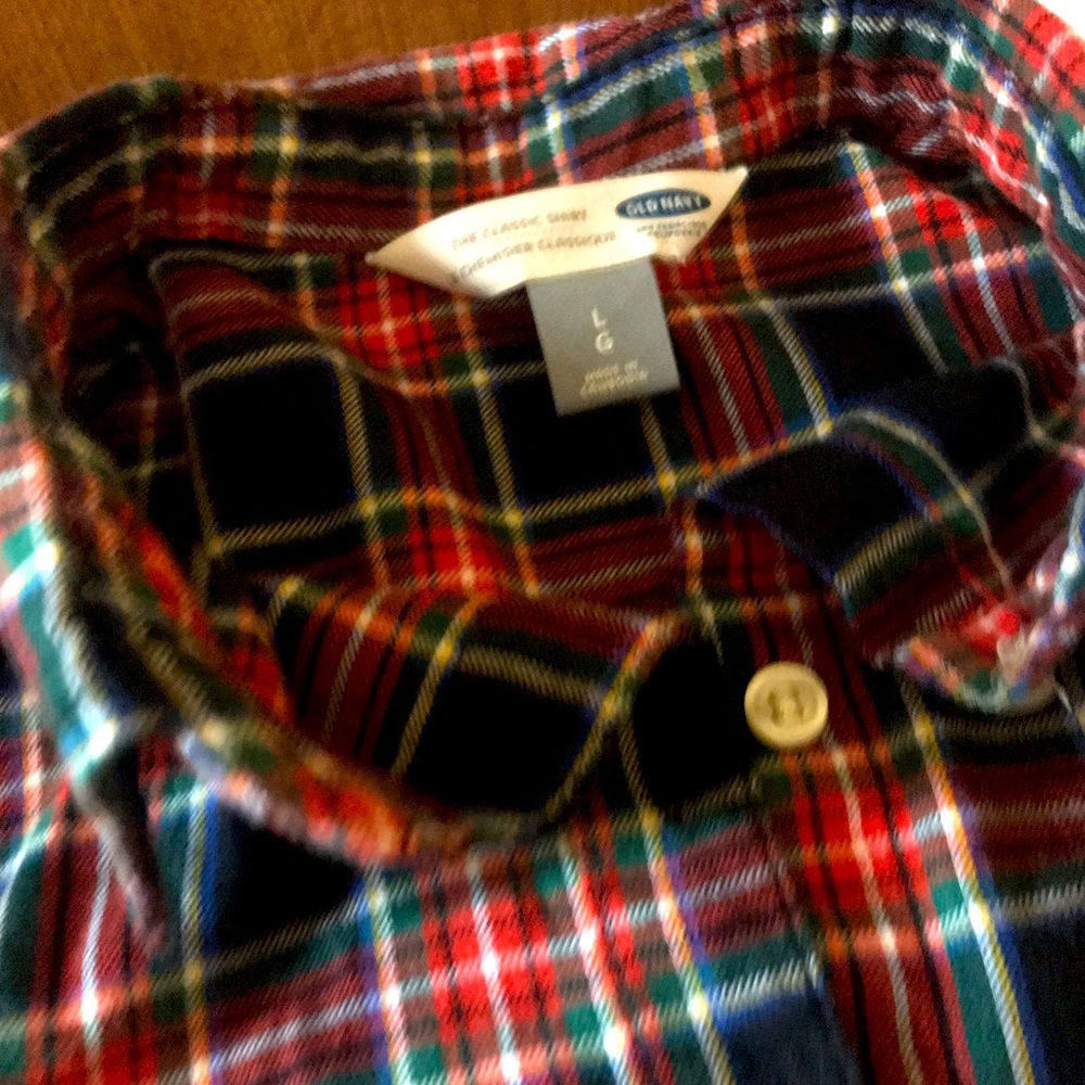 Very nice, beautiful color scheme. Only worn twice.